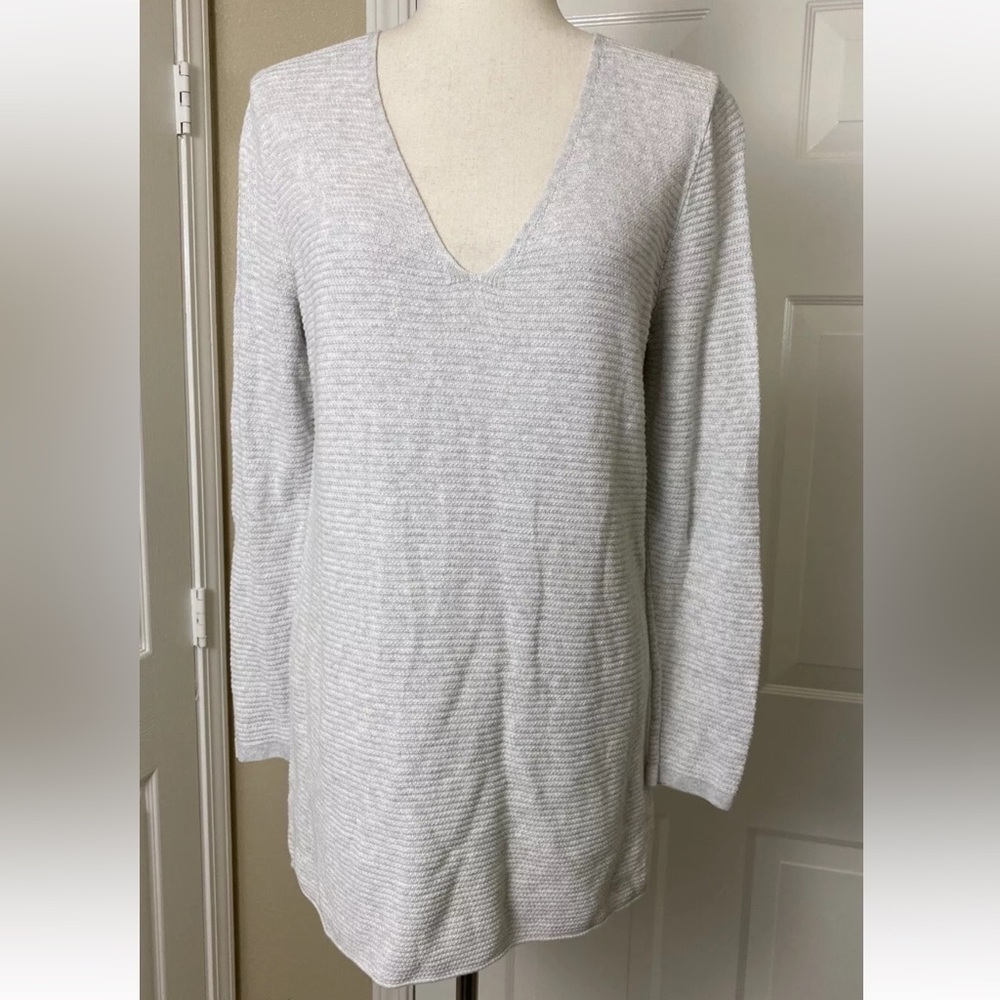 Old Navy Womens Knit Sweater Size XL Gray VNeck